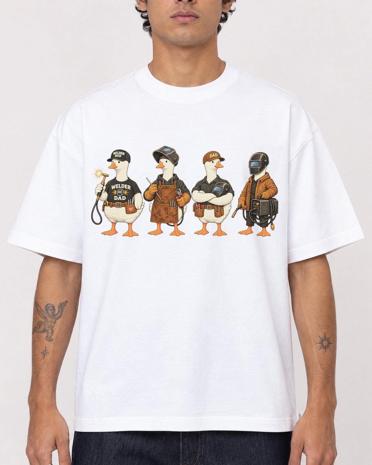 Mockup Boxy Heavyweight Tee White male close-up 06