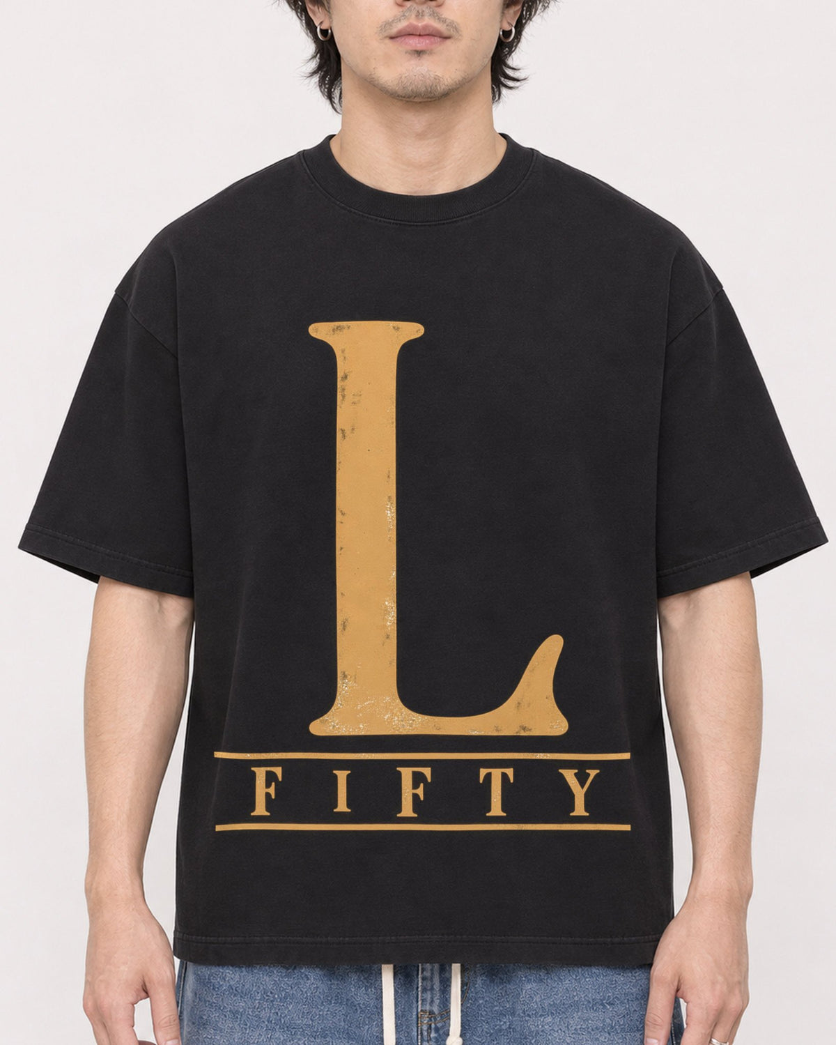 Mockup Boxy Heavyweight Tee Black male close-up 03