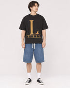 Mockup Boxy Heavyweight Tee Black male full-body 03