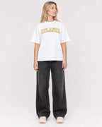 Mockup Boxy Heavyweight Tee White female full-body 08