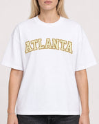 Mockup Boxy Heavyweight Tee White female close-up 08