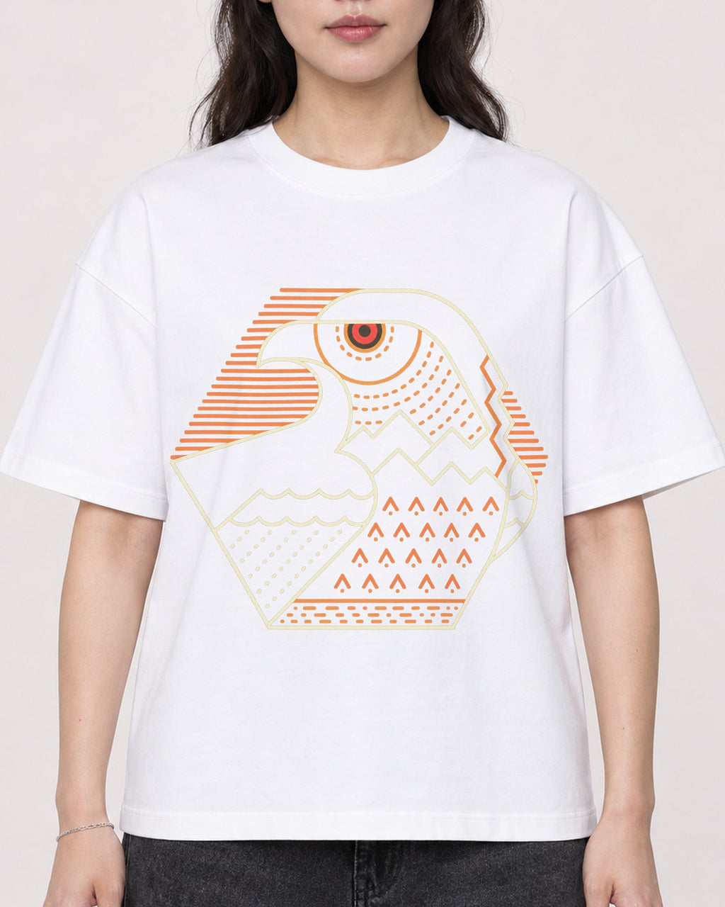 Mockup Boxy Heavyweight Tee White female close-up 03
