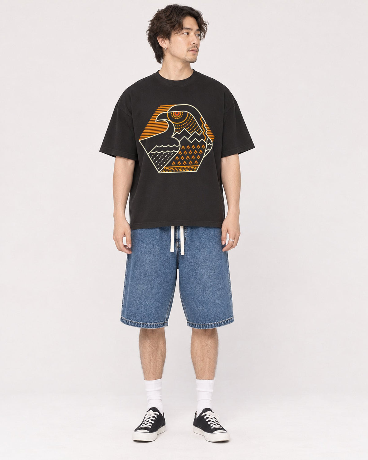 Mockup Boxy Heavyweight Tee Black male full-body 03