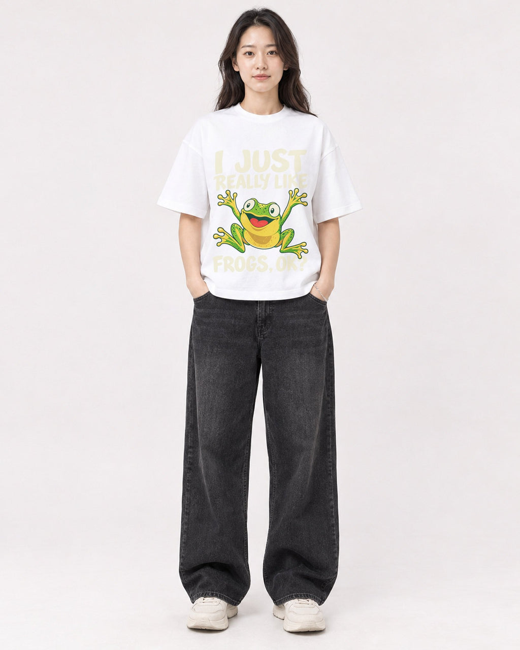 Mockup Boxy Heavyweight Tee White female full-body 03