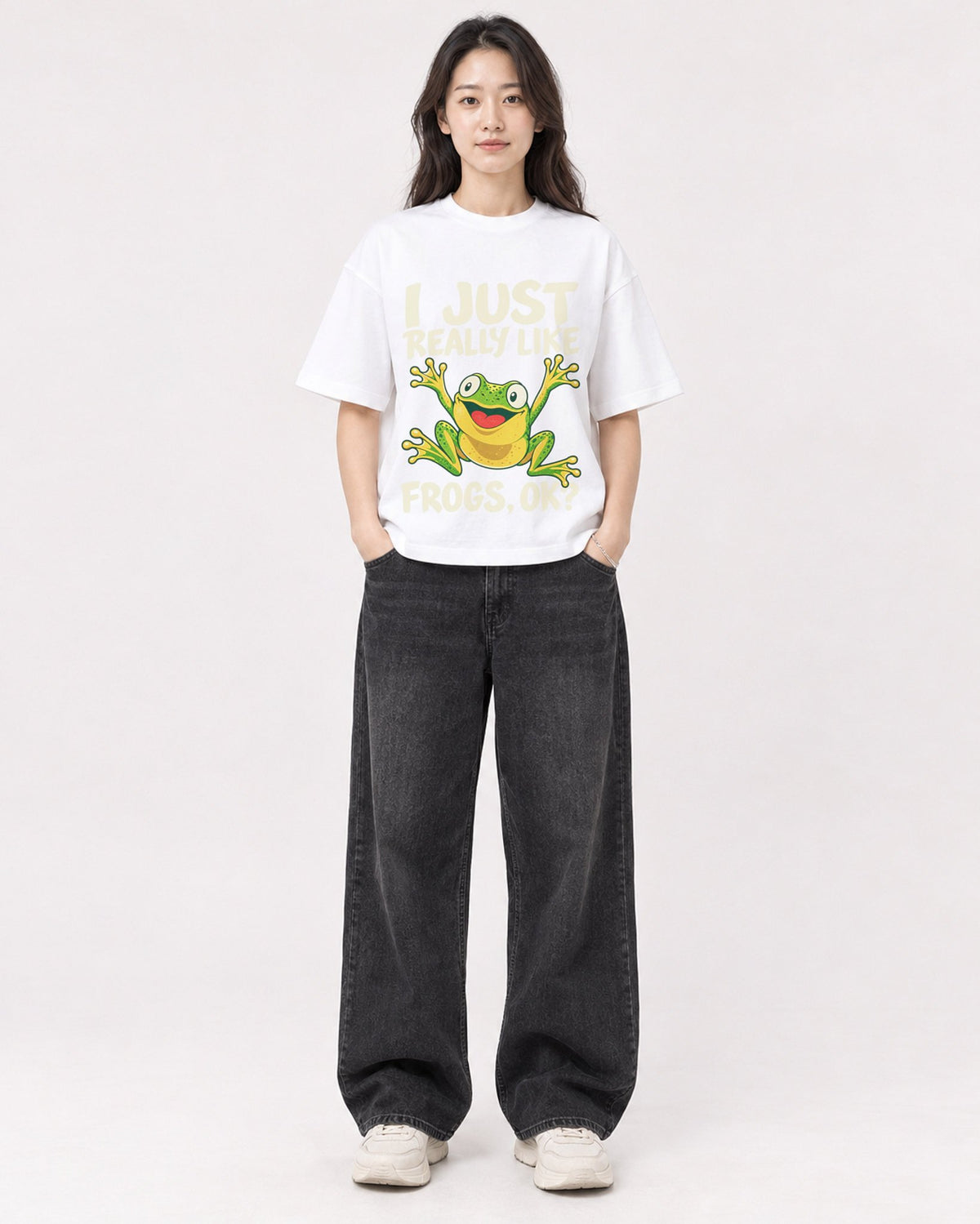 Mockup Boxy Heavyweight Tee White female full-body 03
