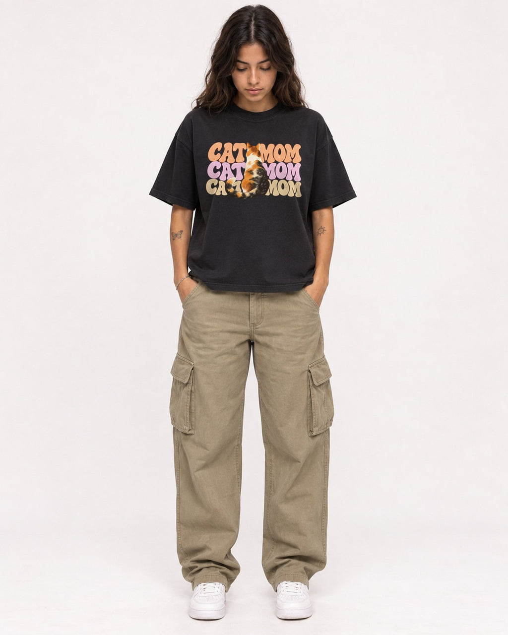 Mockup Boxy Heavyweight Tee Black female full-body 06