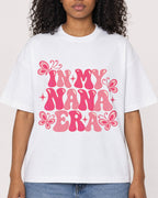 Mockup Boxy Heavyweight Tee White female close-up 05