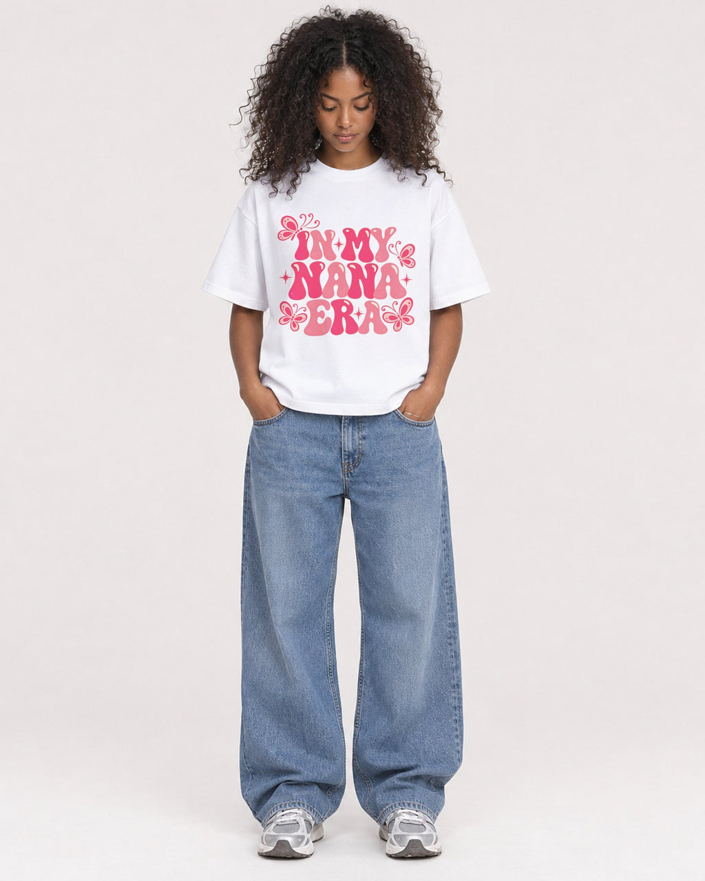 Mockup Boxy Heavyweight Tee White female full-body 05