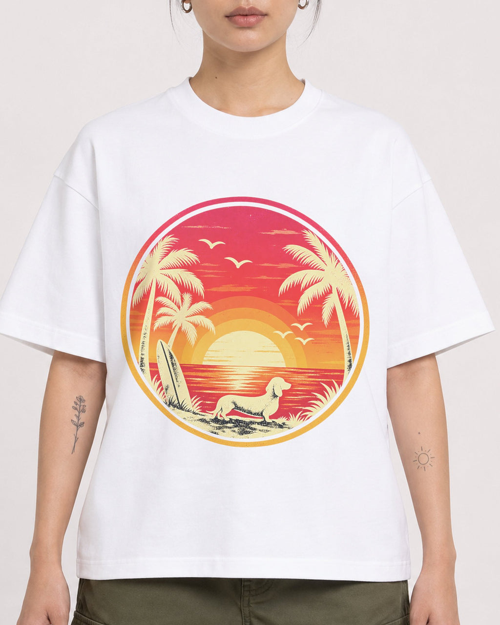 Mockup Boxy Heavyweight Tee White female close-up 12