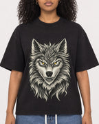 Mockup Boxy Heavyweight Tee Black female close-up 05