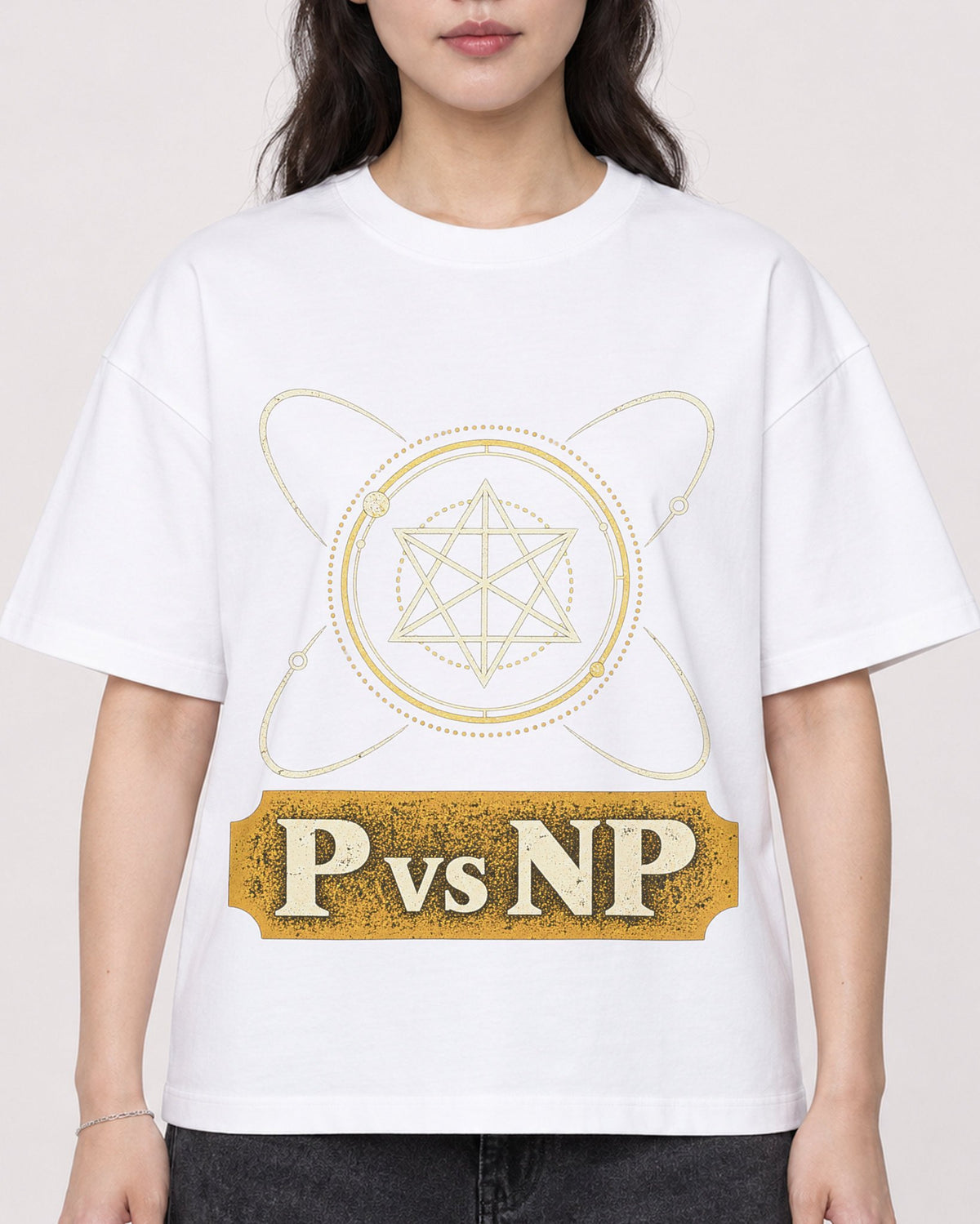 Mockup Boxy Heavyweight Tee White female close-up 03