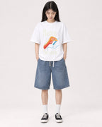 Mockup Boxy Heavyweight Tee White female full-body 01