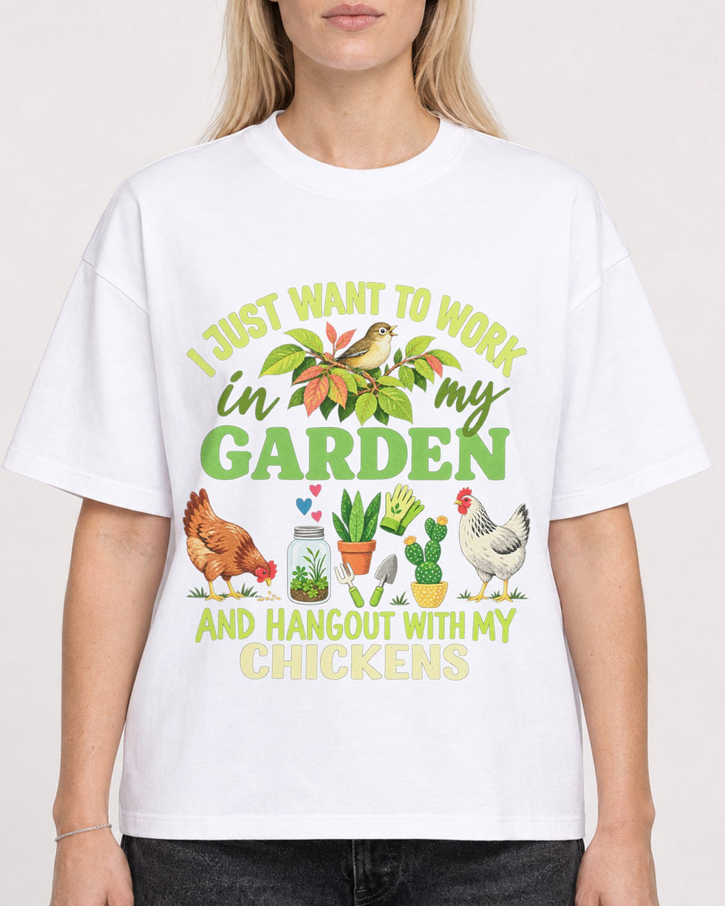 Mockup Boxy Heavyweight Tee White female close-up 08