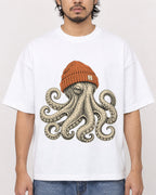 Mockup Boxy Heavyweight Tee White male close-up 22