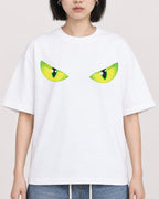 Mockup Boxy Heavyweight Tee White female close-up 11