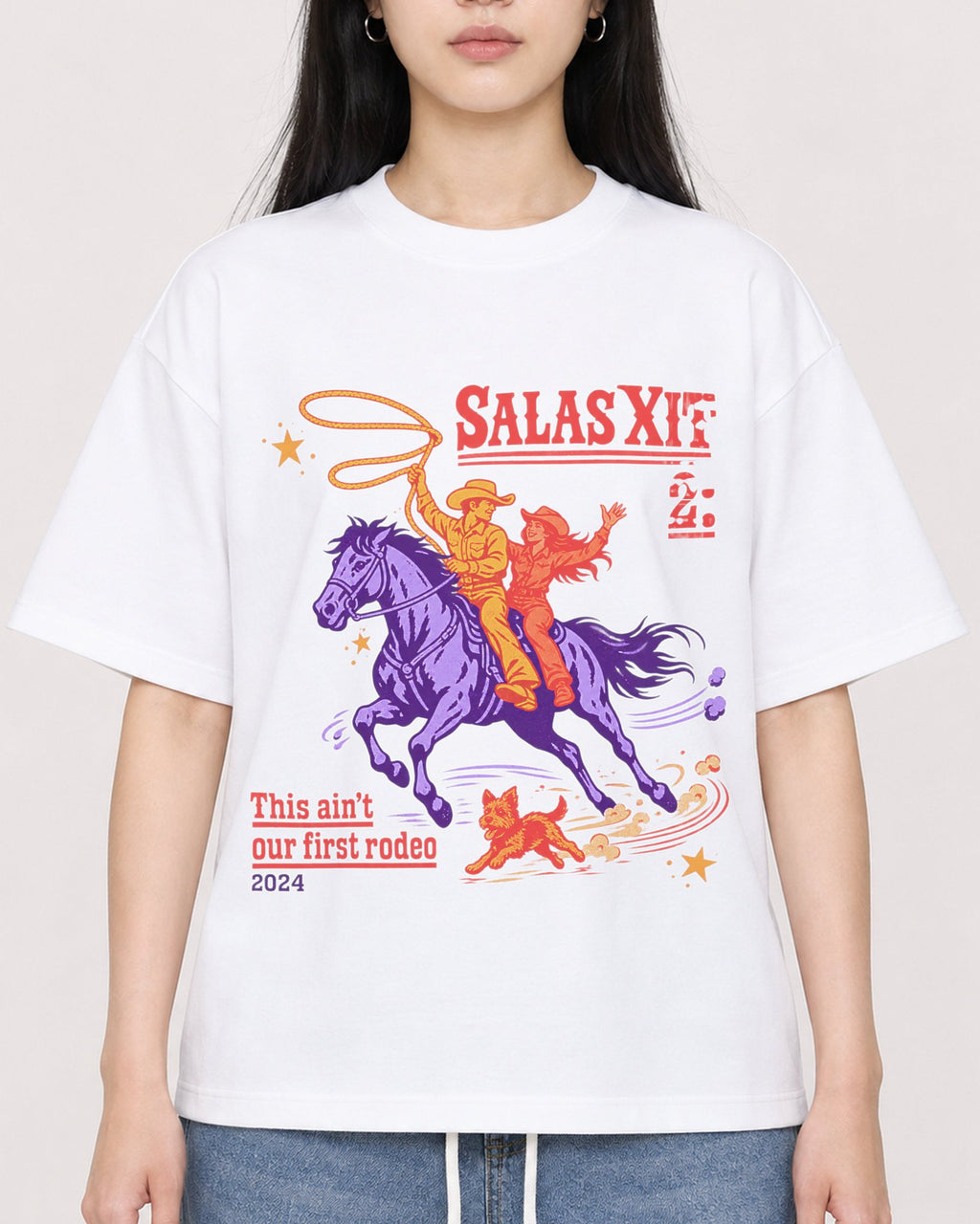 Mockup Boxy Heavyweight Tee White female close-up 01