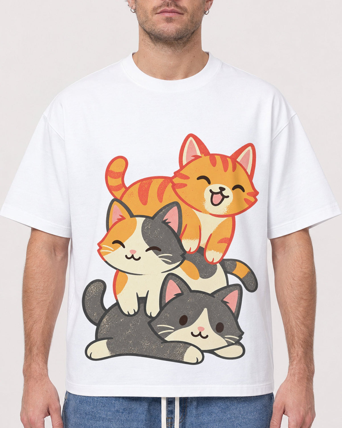 Mockup Boxy Heavyweight Tee White male close-up 08