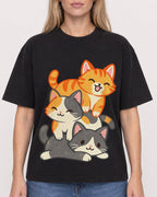 Mockup Boxy Heavyweight Tee Black female close-up 08