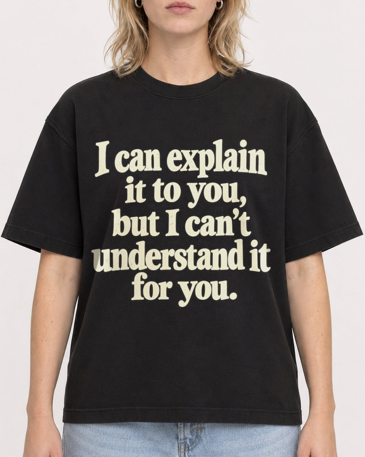 Mockup Boxy Heavyweight Tee Black female close-up 19