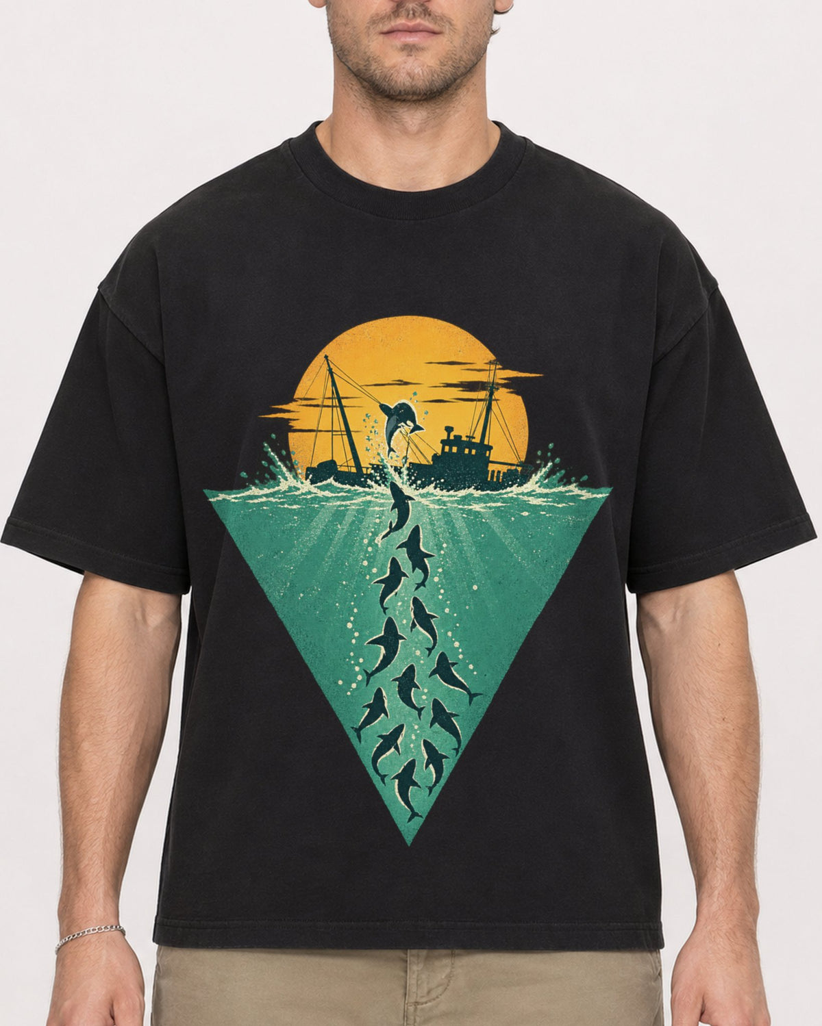 Mockup Boxy Heavyweight Tee Black male close-up 08