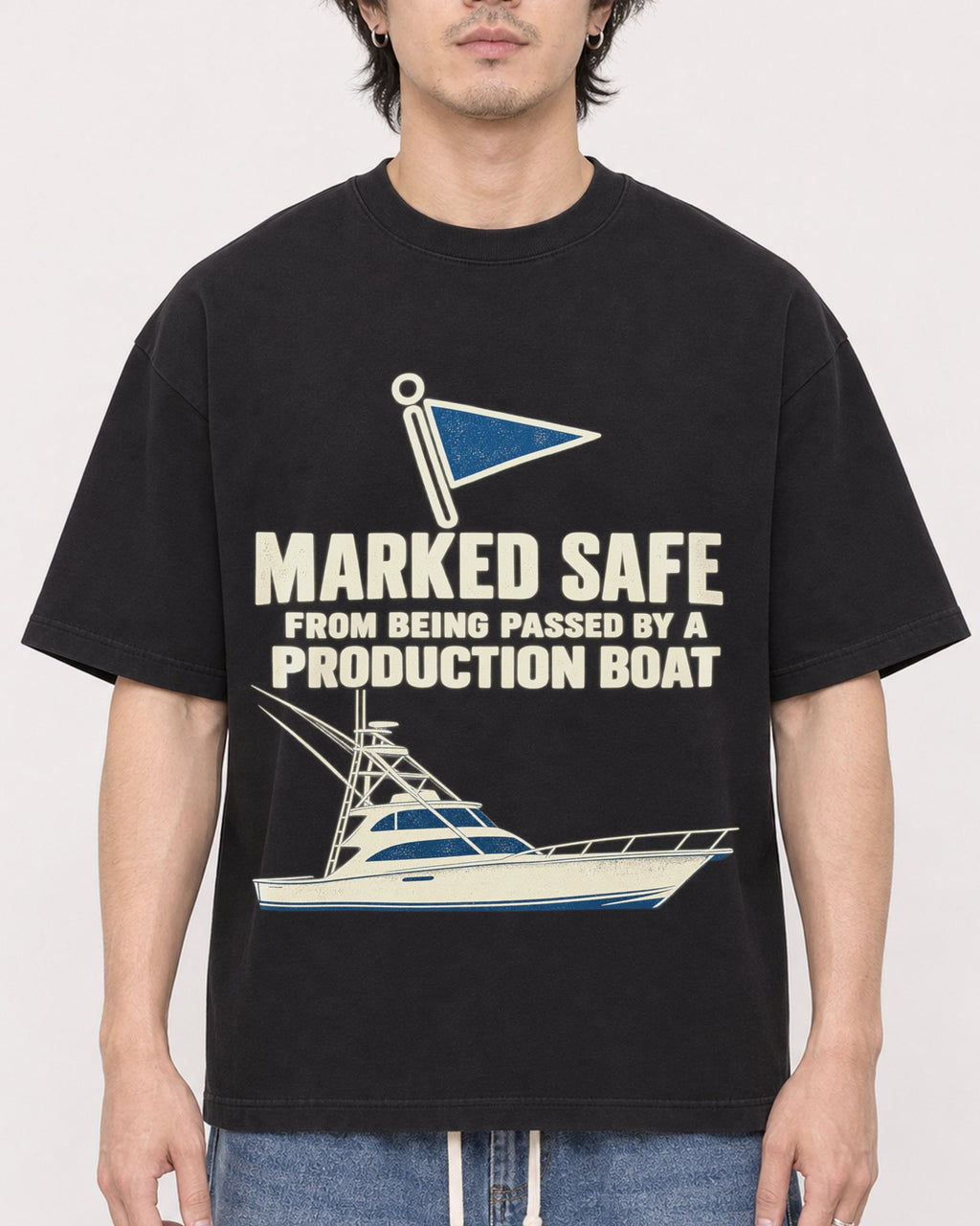 Mockup Boxy Heavyweight Tee Black male close-up 03