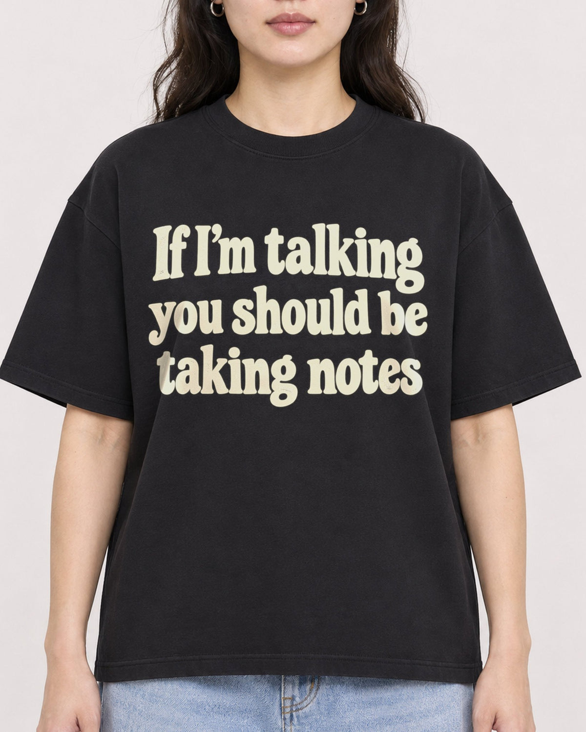 Mockup Boxy Heavyweight Tee Black female close-up 03