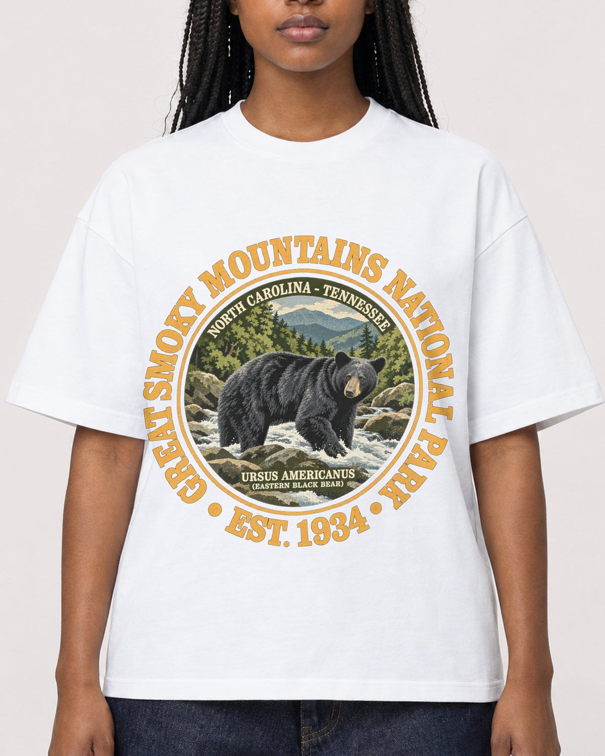 Mockup Boxy Heavyweight Tee White female close-up 04