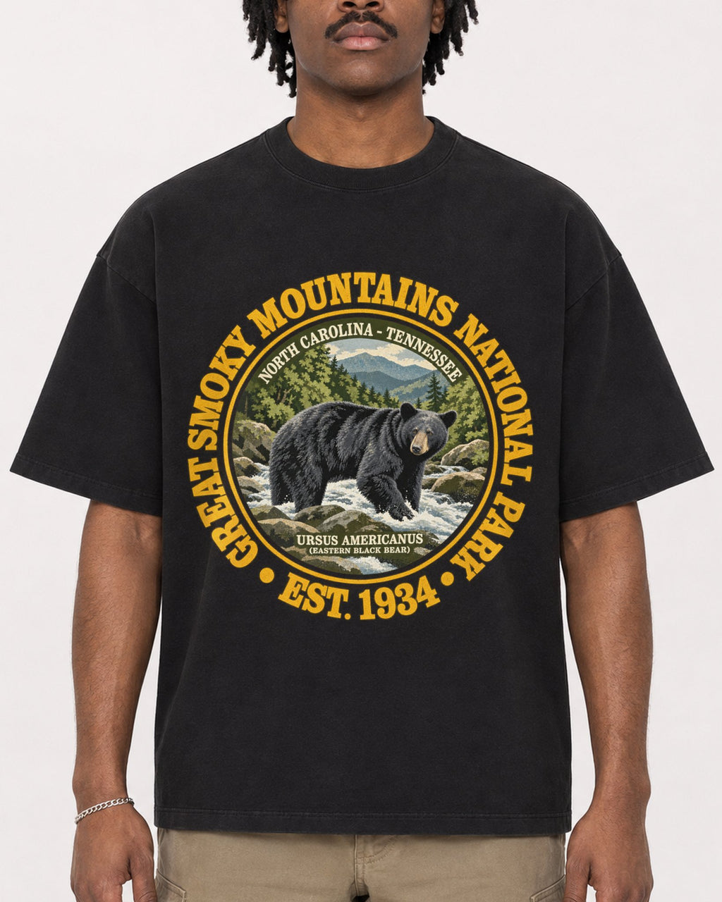 Mockup Boxy Heavyweight Tee Black male close-up 04