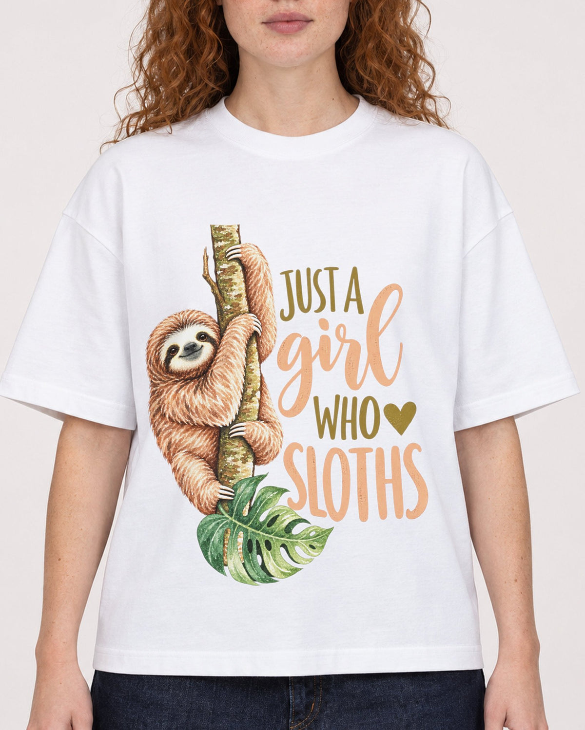 Mockup Boxy Heavyweight Tee White female close-up 09