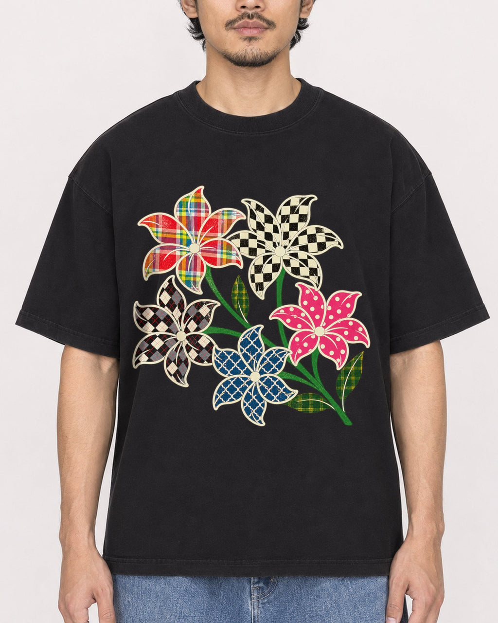 Mockup Boxy Heavyweight Tee Black male close-up 02