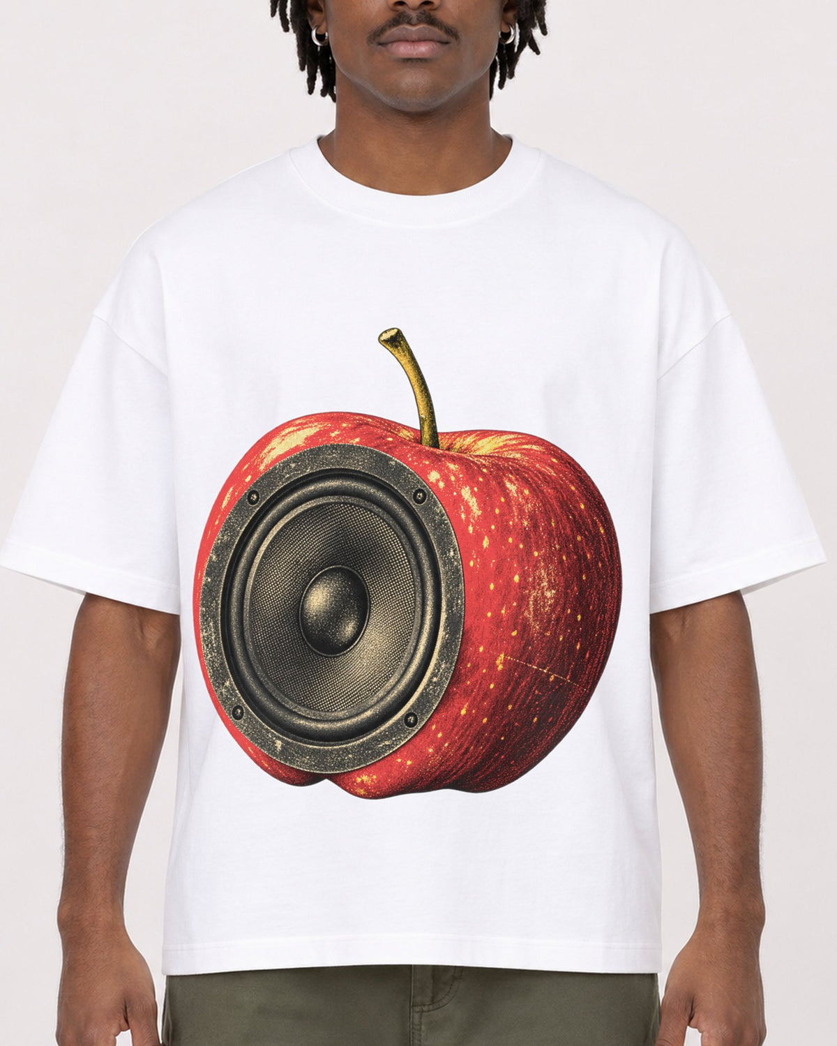 Mockup Boxy Heavyweight Tee White male close-up 04