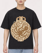 Mockup Boxy Heavyweight Tee Black male close-up 01