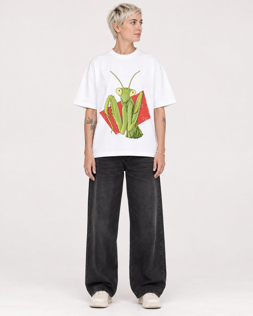 Mockup Boxy Heavyweight Tee White female full-body 48