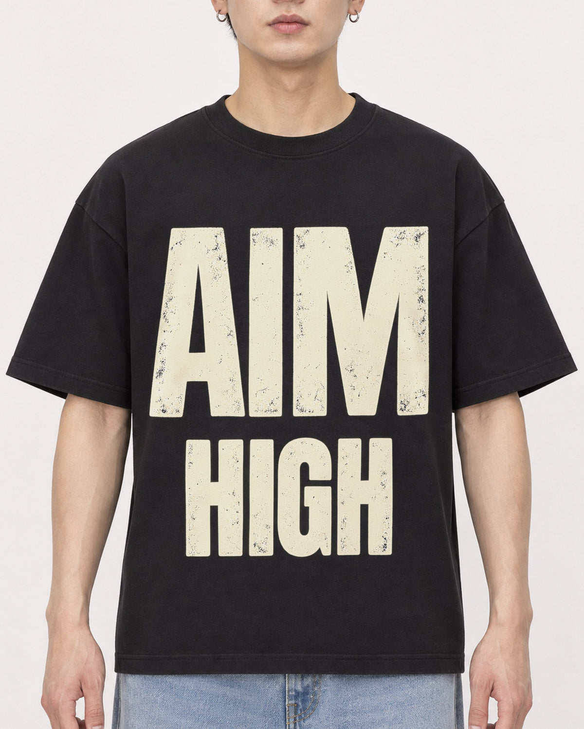 Mockup Boxy Heavyweight Tee Black male close-up 01