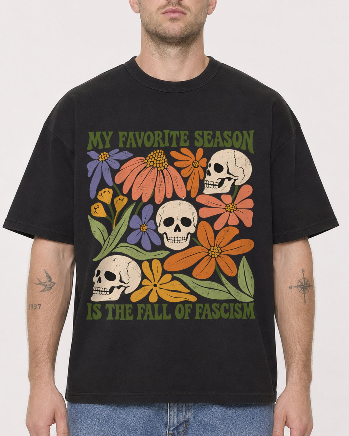 Mockup Boxy Heavyweight Tee Black male close-up 18