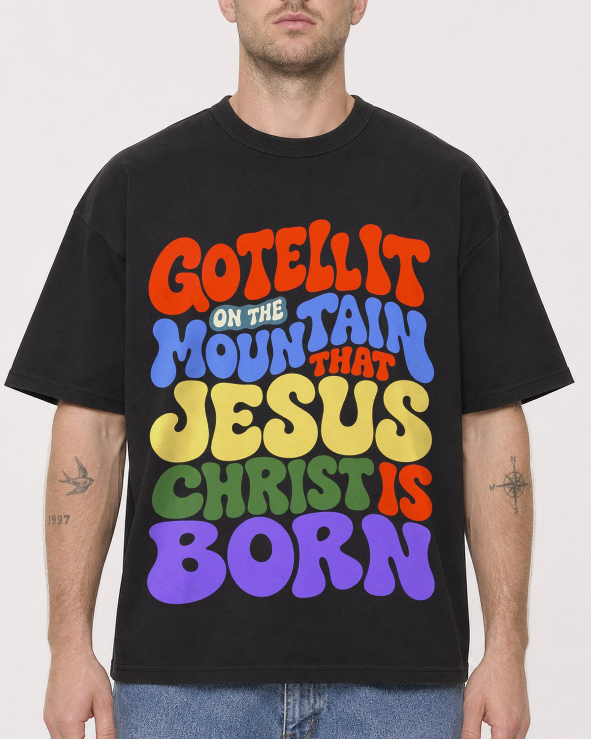 Mockup Boxy Heavyweight Tee Black male close-up 18