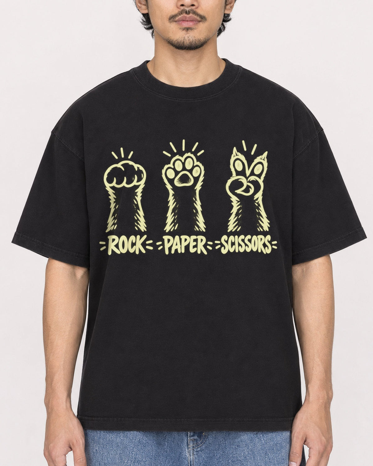 Mockup Boxy Heavyweight Tee Black male close-up 02