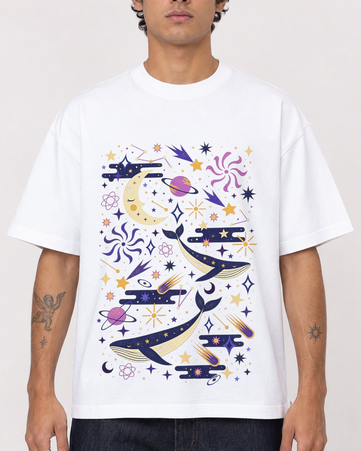 Mockup Boxy Heavyweight Tee White male close-up 06