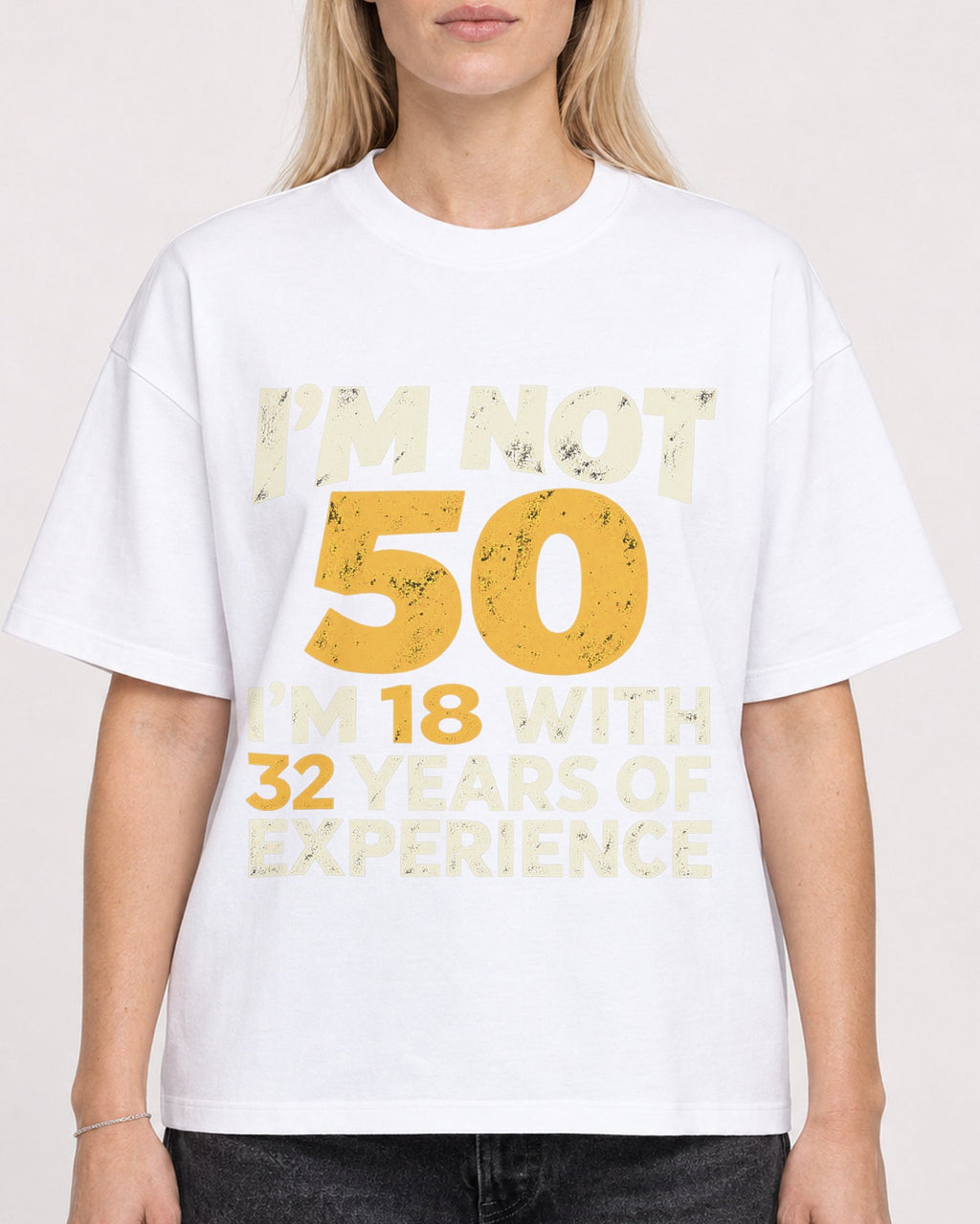 Mockup Boxy Heavyweight Tee White female close-up 08