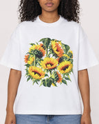 Mockup Boxy Heavyweight Tee White female close-up 05