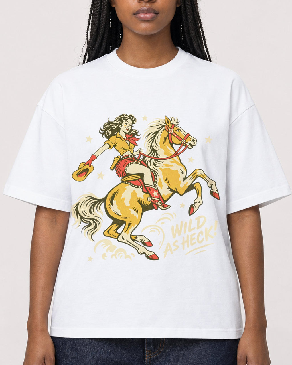 Mockup Boxy Heavyweight Tee White female close-up 04