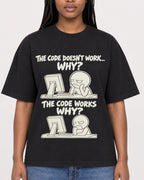 Mockup Boxy Heavyweight Tee Black female close-up 04
