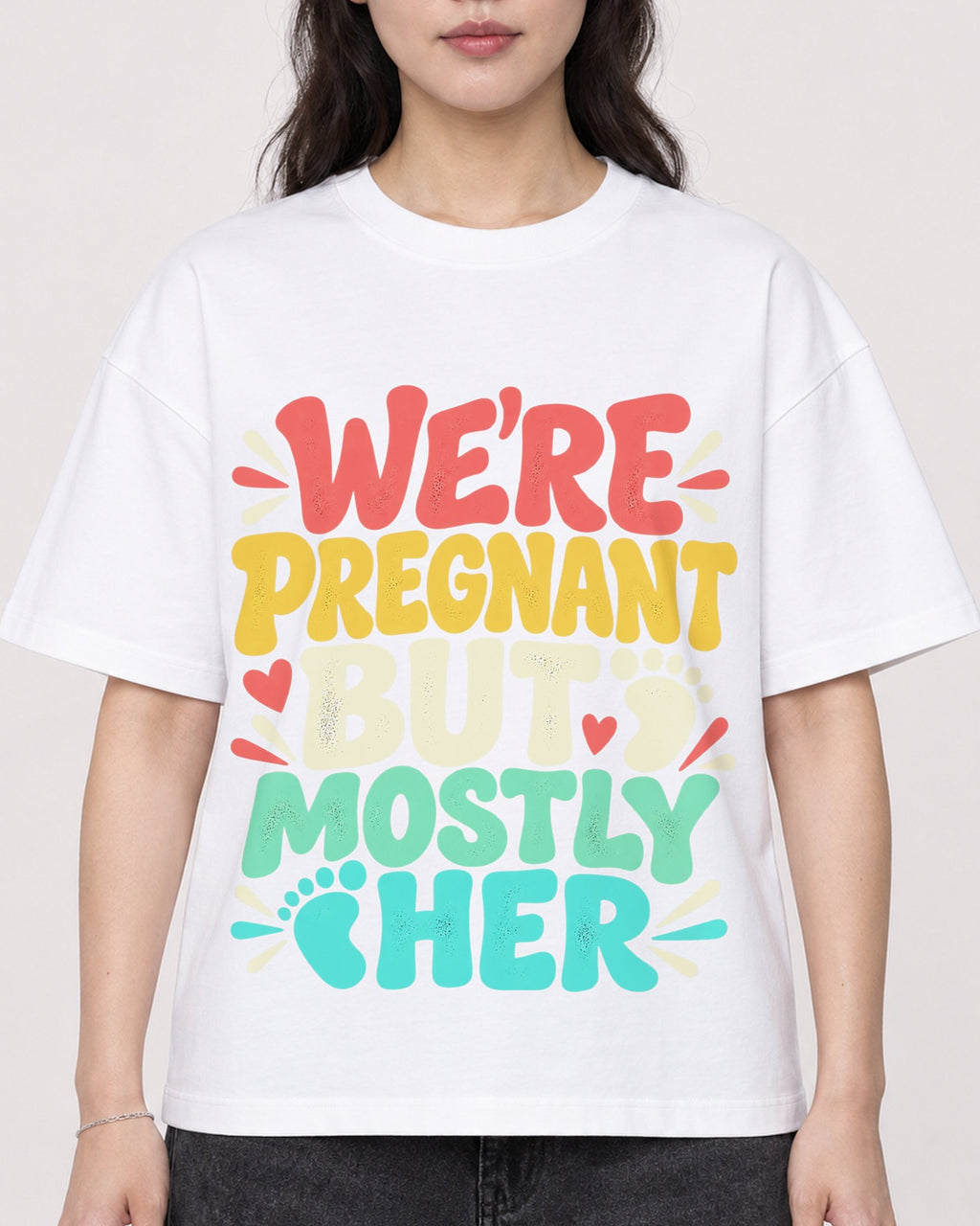 Mockup Boxy Heavyweight Tee White female close-up 03