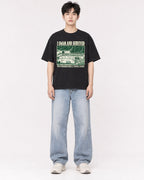 Mockup Boxy Heavyweight Tee Black male full-body 01