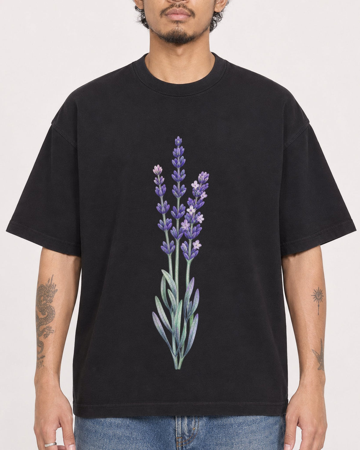 Mockup Boxy Heavyweight Tee Black male close-up 42