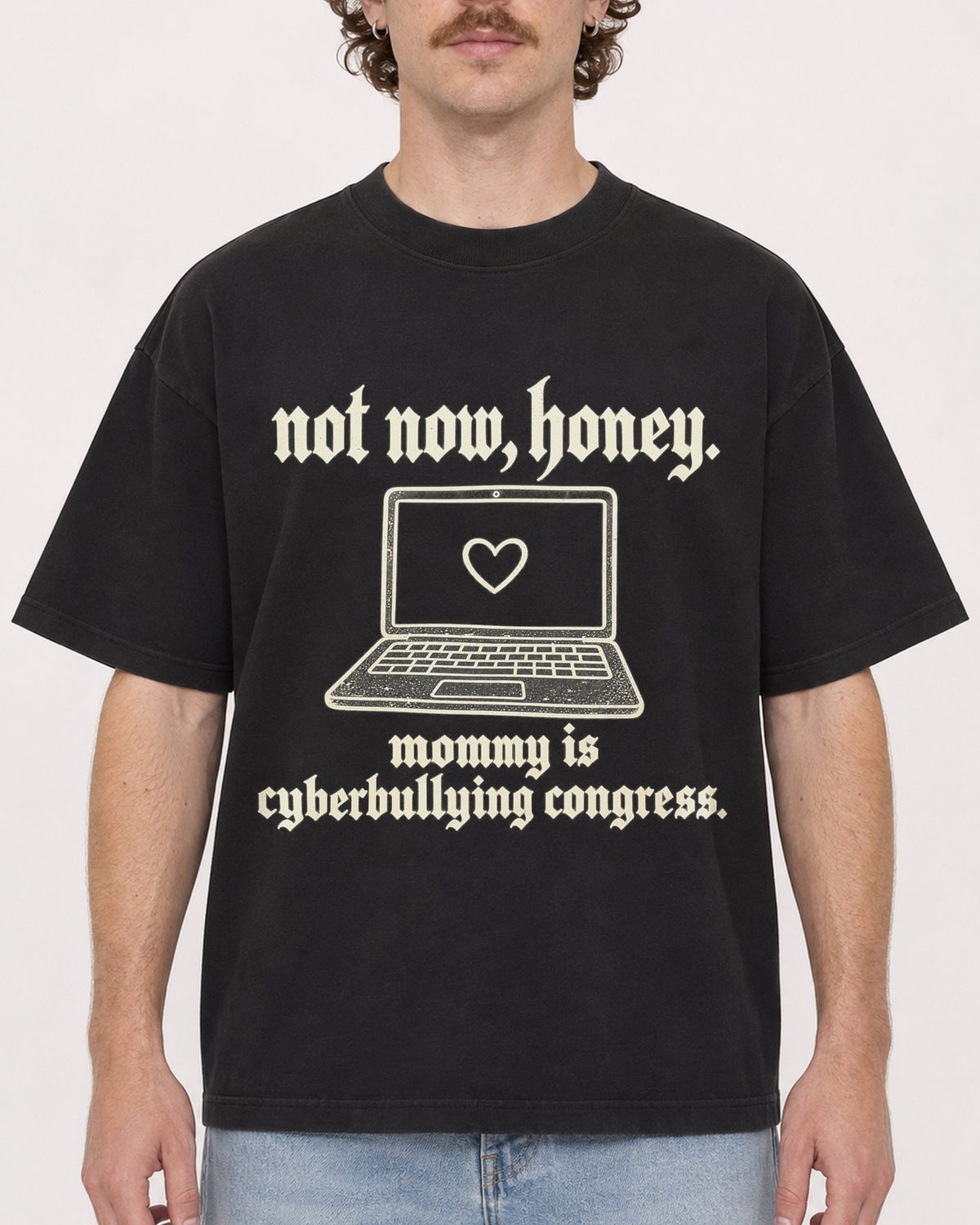Mockup Boxy Heavyweight Tee Black male close-up 09