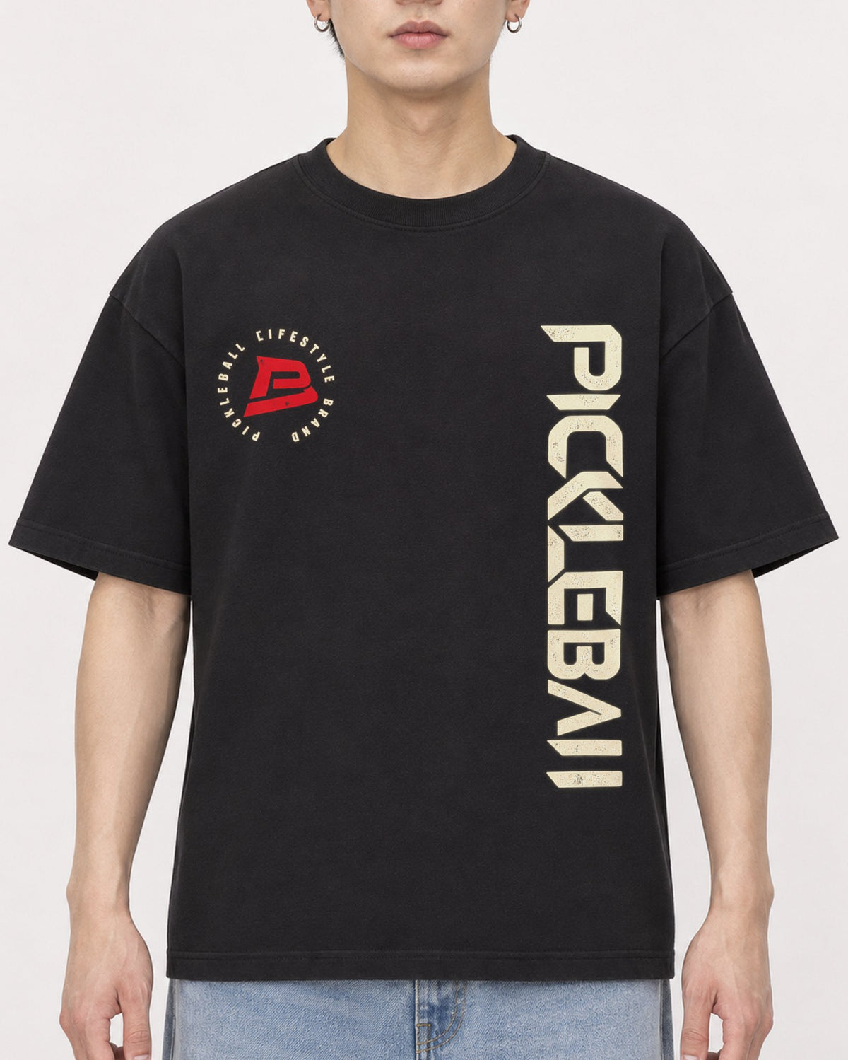 Mockup Boxy Heavyweight Tee Black male close-up 01