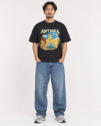 Mockup Boxy Heavyweight Tee Black male full-body 02