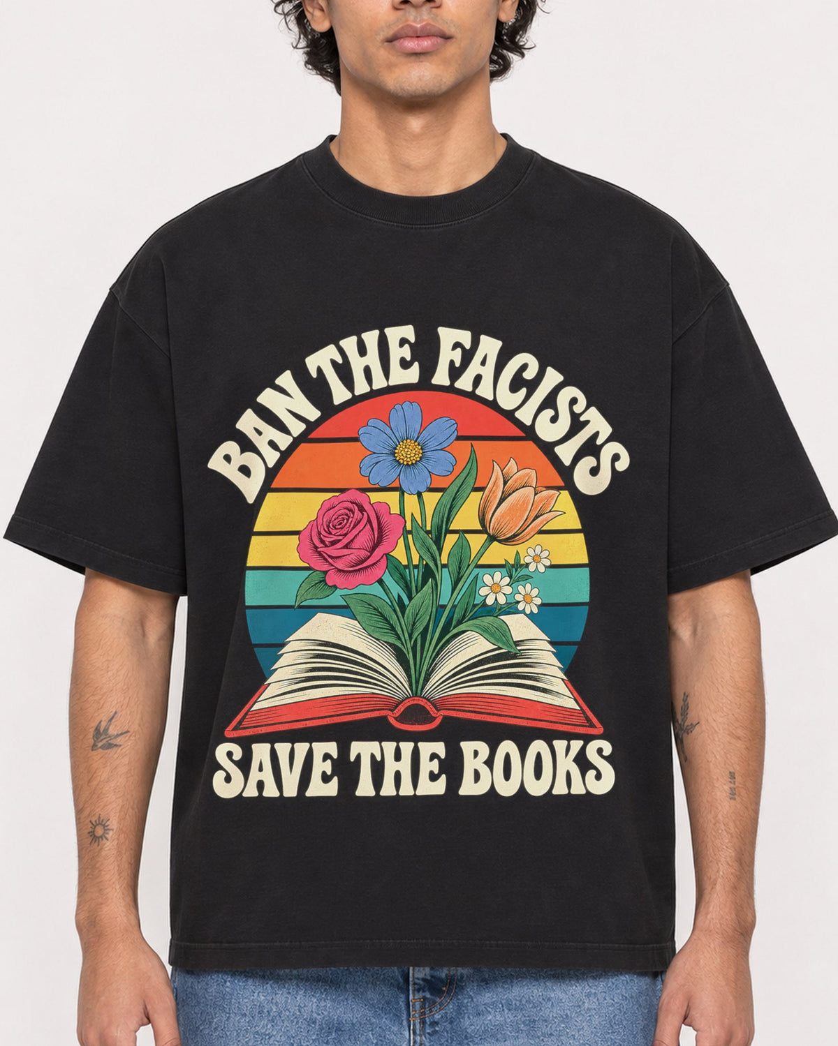 Mockup Boxy Heavyweight Tee Black male close-up 30