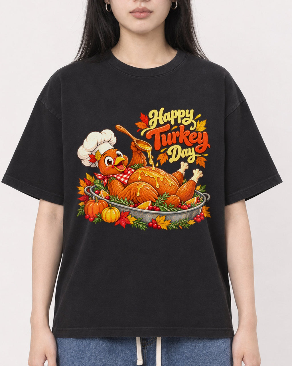 Mockup Boxy Heavyweight Tee Black female close-up 01